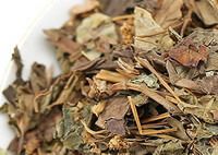 dried herb segments and pieces of Herba Houttuyniae in a pile